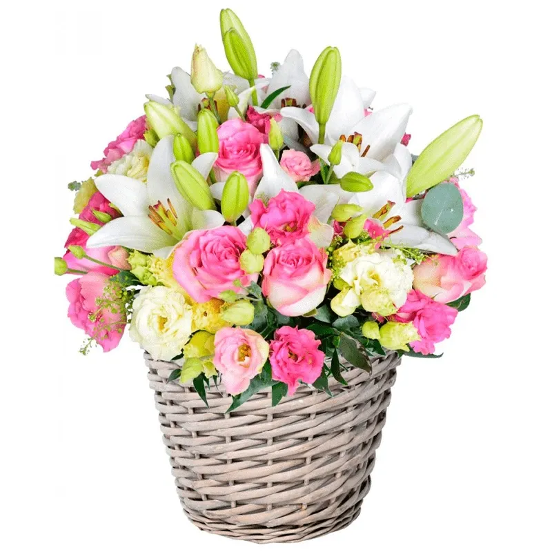 Корзина с цветами «Женский день»