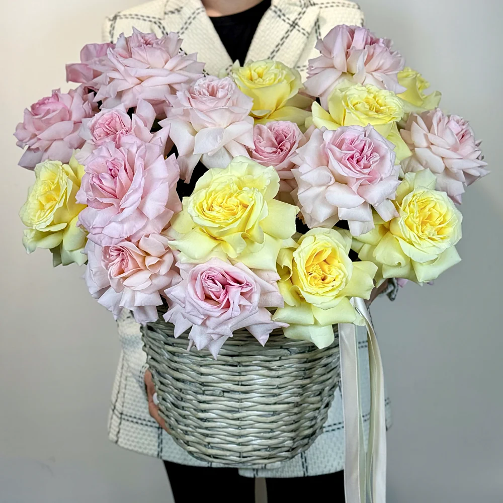 Корзина с цветами